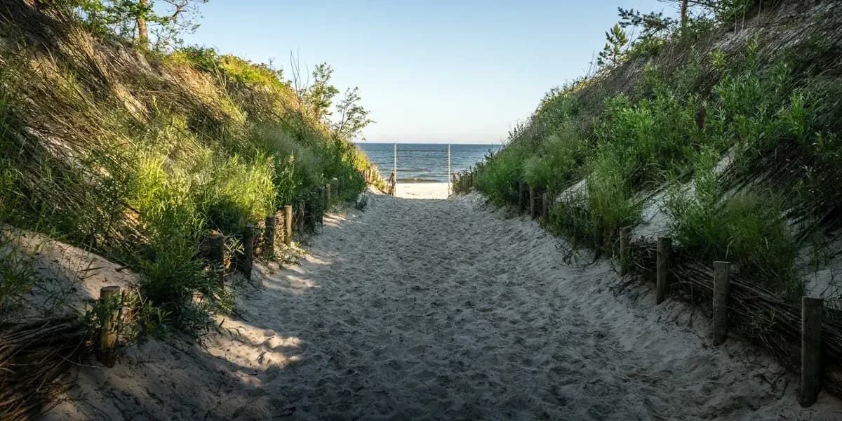 Ile km do Krynicy Morskiej? Sprawdź odległość z Warszawy i Gdańska