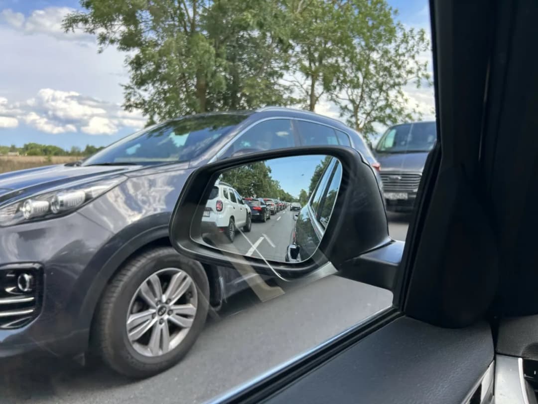 Jak dojechać do Mielna? Sprawdzone sposoby na wygodny dojazd