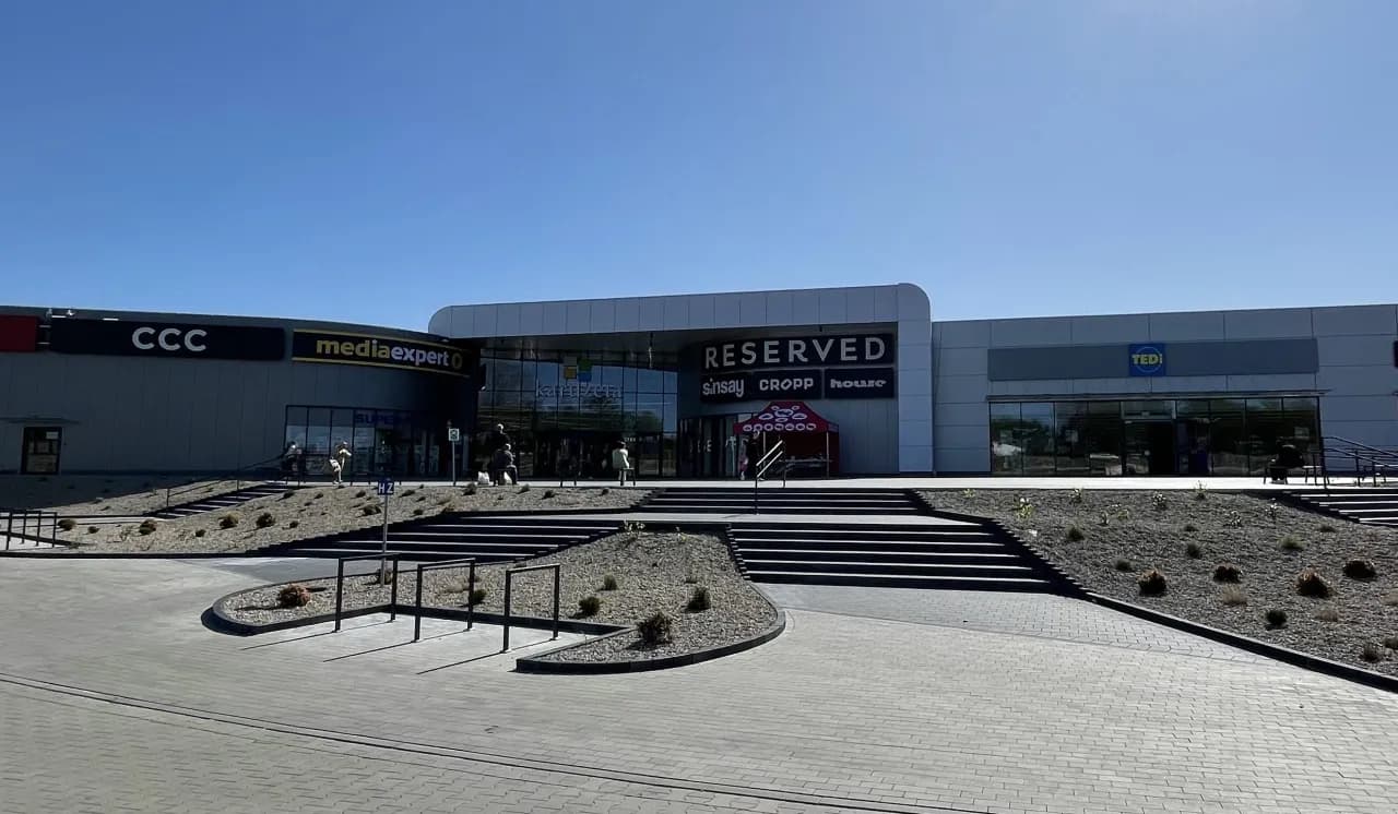 Galeria Molo Kołobrzeg - jakie sklepy oferują najlepsze zakupy?