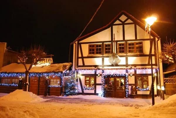 Gdzie zjeść w Helu? Najlepsze restauracje i smaki, które musisz spróbować