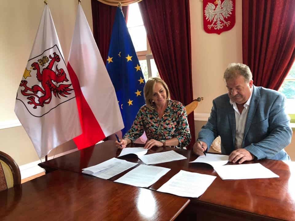 Umowa na rozbudowę przedszkola podpisana! 4 mln zł dofinansowania!