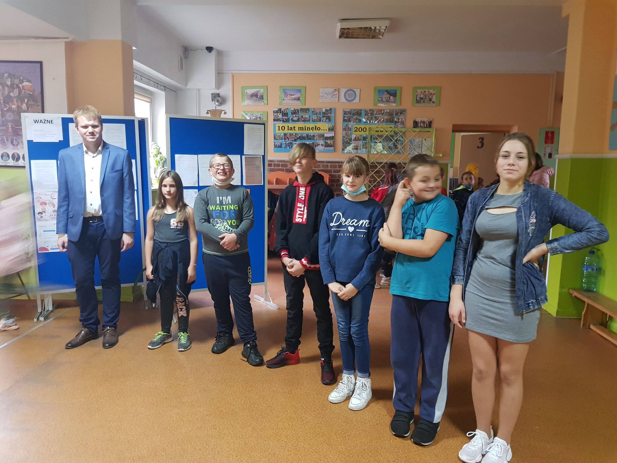 Nowa Rada Samorządu Uczniowskiego w Społecznej Szkole Podstawowej w Ładzinie