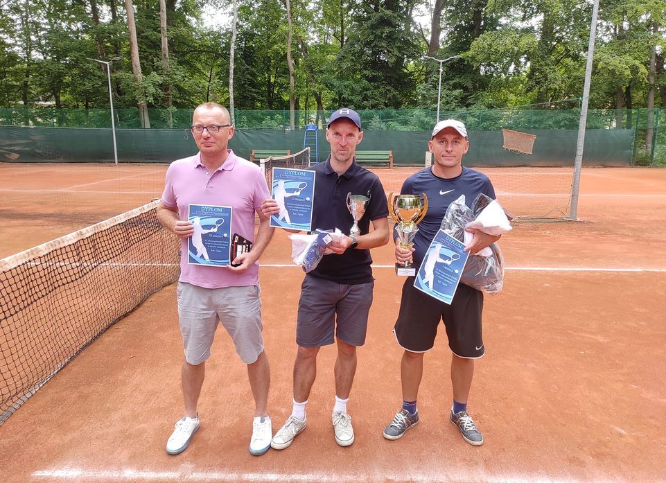 Pierwsze miejsce Tomasza Śpiewaka na  Mistrzostwach Polski  w tenisie ziemnym