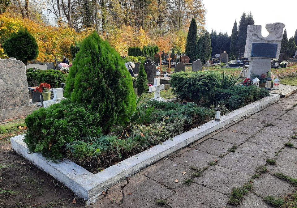 Kwesta na cmentarzu na renowację Kwatery Saperów WP